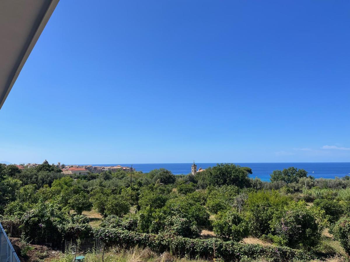 Aurantia - Mediterranean Tale Тропеа Екстериор снимка