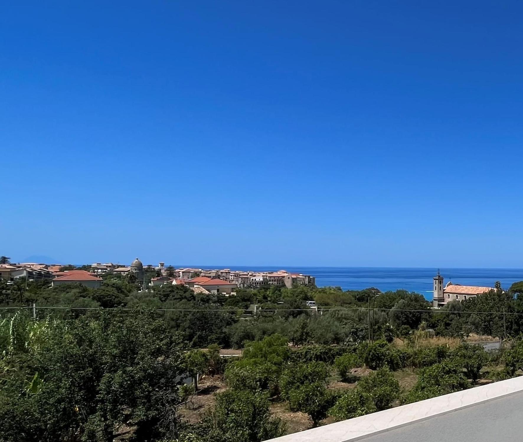 Aurantia - Mediterranean Tale Тропеа Екстериор снимка